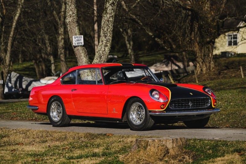 На торги выставлен Ferrari 250 GTE 1962 года с двигателем V8 от Chevrolet