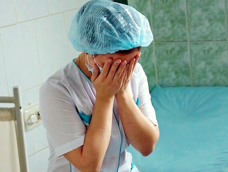 Следственный комитет ведет расследование самоубийств двух медсестер в сургутской больнице