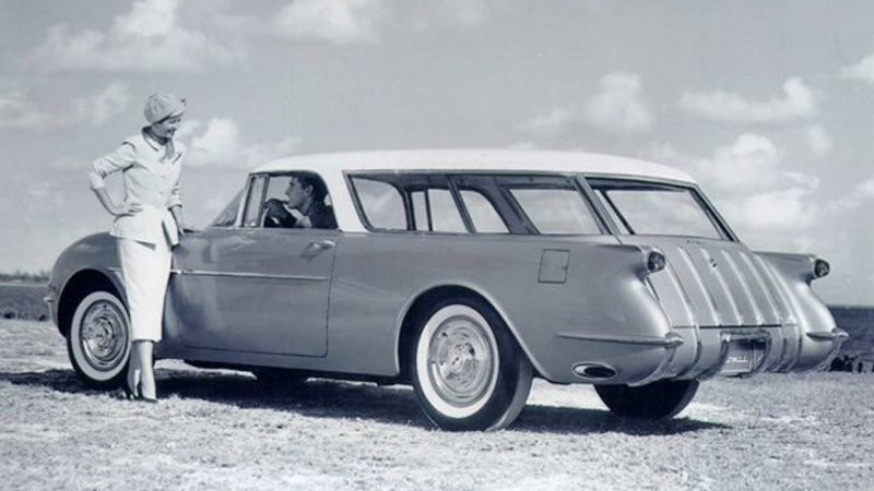 Интересный универсал Chevy Corvette в стиле концепта Nomad 1954 года