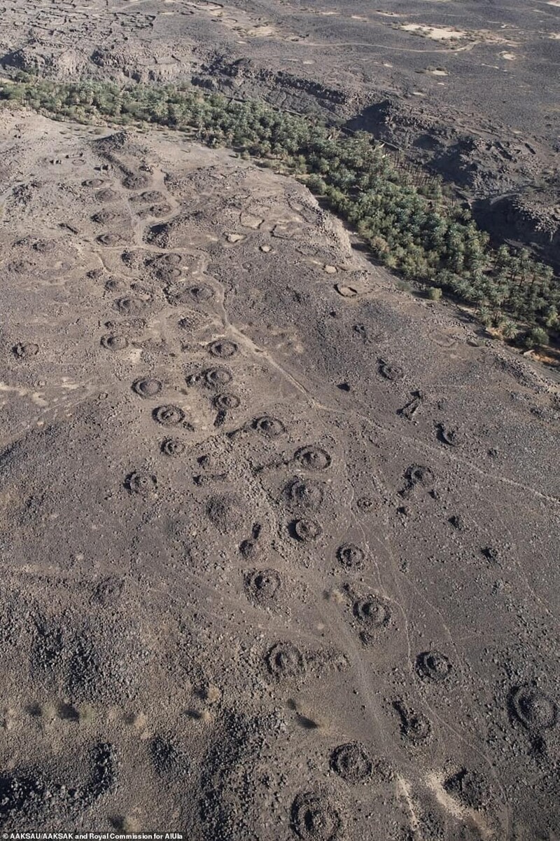 В Саудовской Аравии нашли 4500-летние аллеи с гробницами