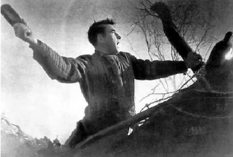 Сталинский Сюрприз для Вермахта: Как Ампулометные подразделения Красной армии испепеляли фашистов