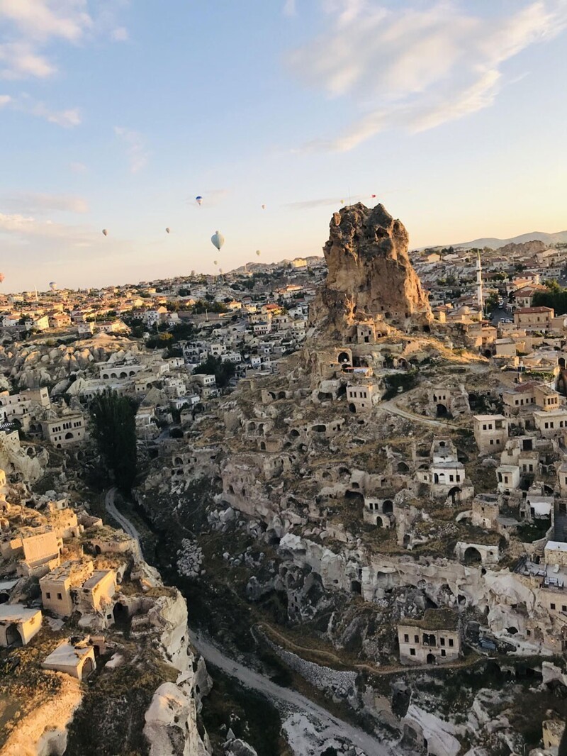 31. Вид на Каппадокию (Турция) с воздушного шара
