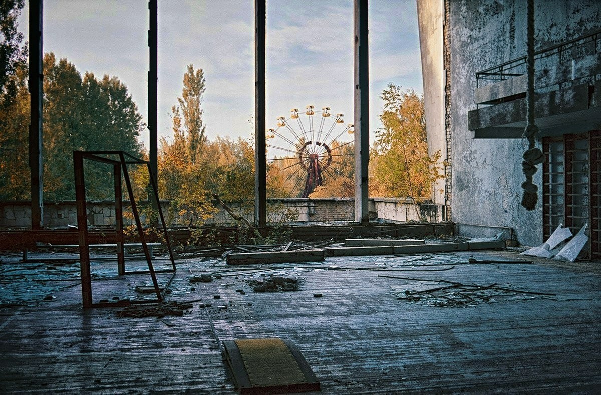 Чернобыль перерождение. Зона отчуждения город Припять. Припять город призрак. Зона отчуждения Чернобыль станция Припять. Чернобыль город Припять.