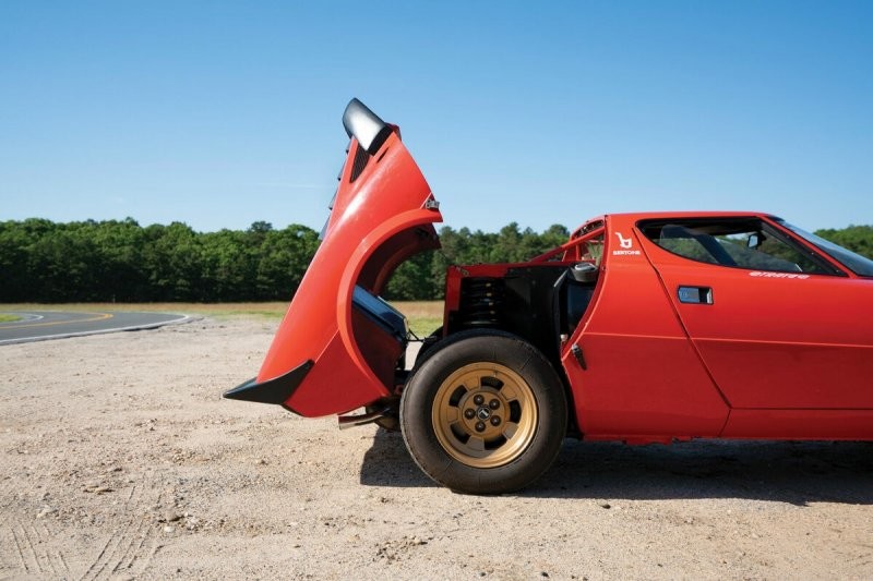Lancia Stratos HF Stradale — Легенда ралли за полмиллиона долларов