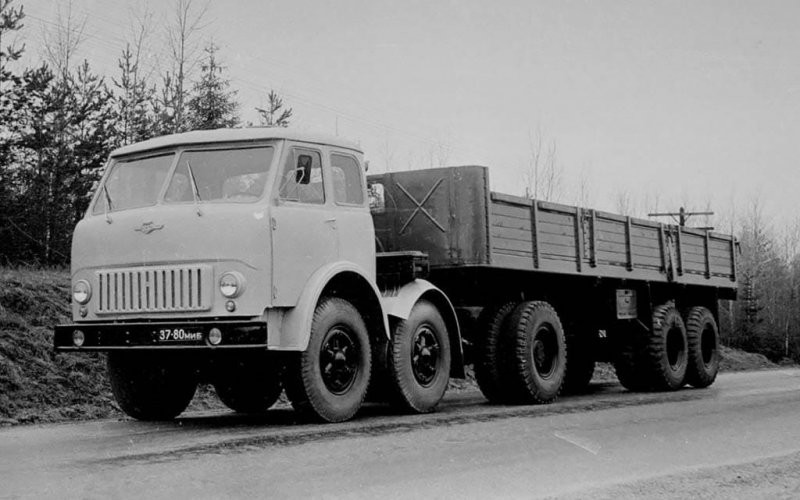 МАЗ-520: советский грузовик созданный по «азиатской схеме»