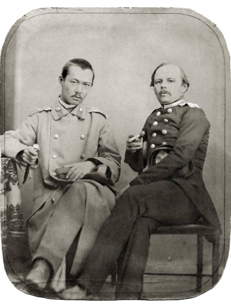 Фёдор Достоевский и Чокан Валиханов (фотография Соломона (Шлеймы) Лейбина, 1858−1859)