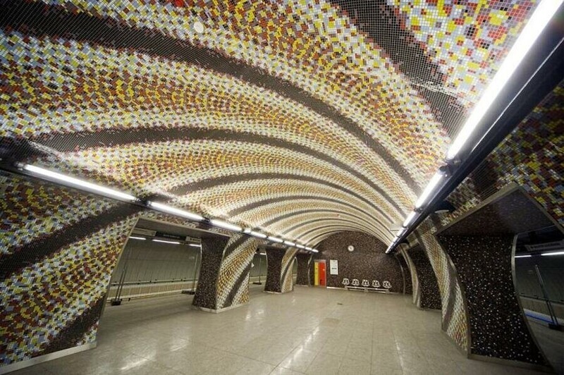 Мозаика станции Площади Сент-Геллерт, Будапешт, Венгрия