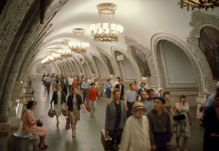 Москва, станция метро "Киевская", 1964
