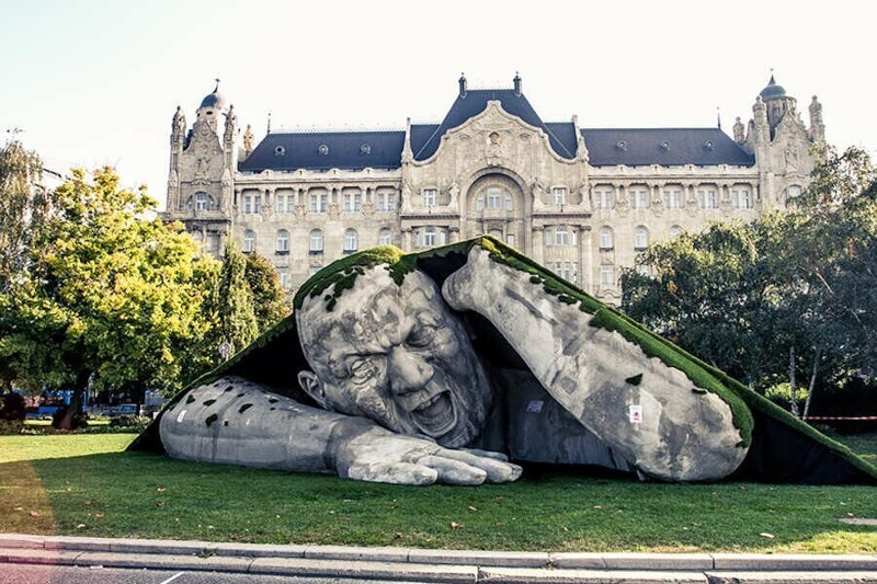 «Poped Up» Эрвина Лоранта Эрве, Будапешт, Венгрия