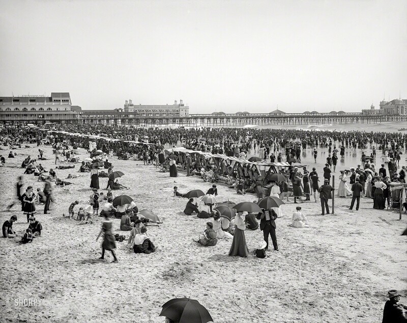 На пляже в Атлантик-Сити (штат Нью-Джерси, США), 1904 год
