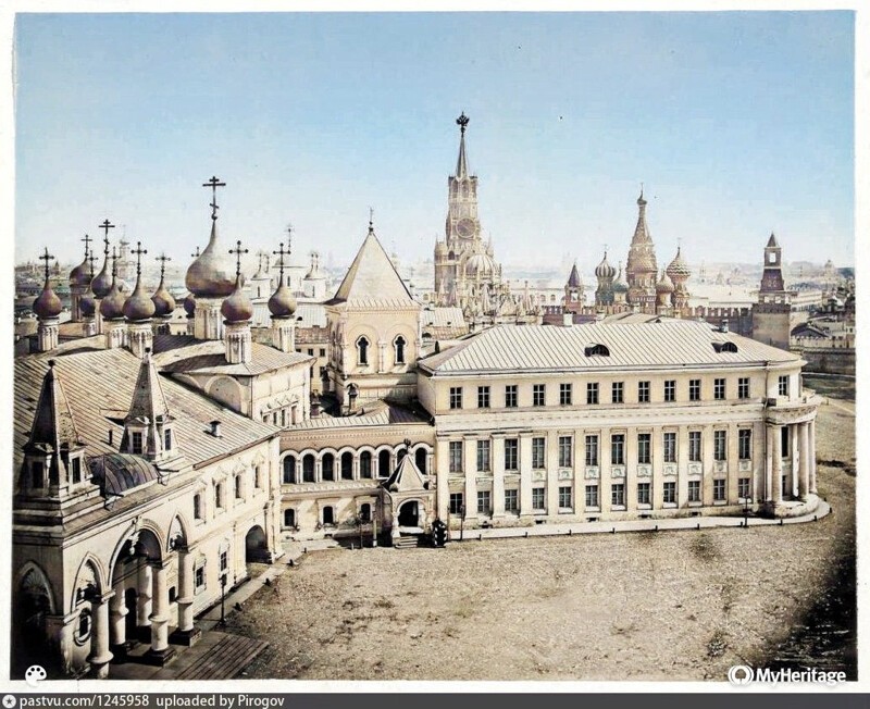 Монастыри и дворцы Кремля  1870 год