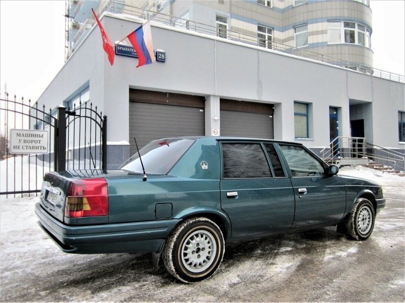 23-летний редчайший лимузин «Москвич» продают в Москве за кругленькую сумму
