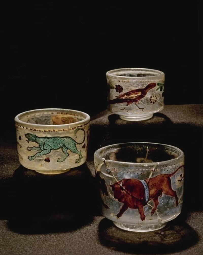 22. Римские чаши для питья. Обнаружены в Дании. 2-3 века н.э.