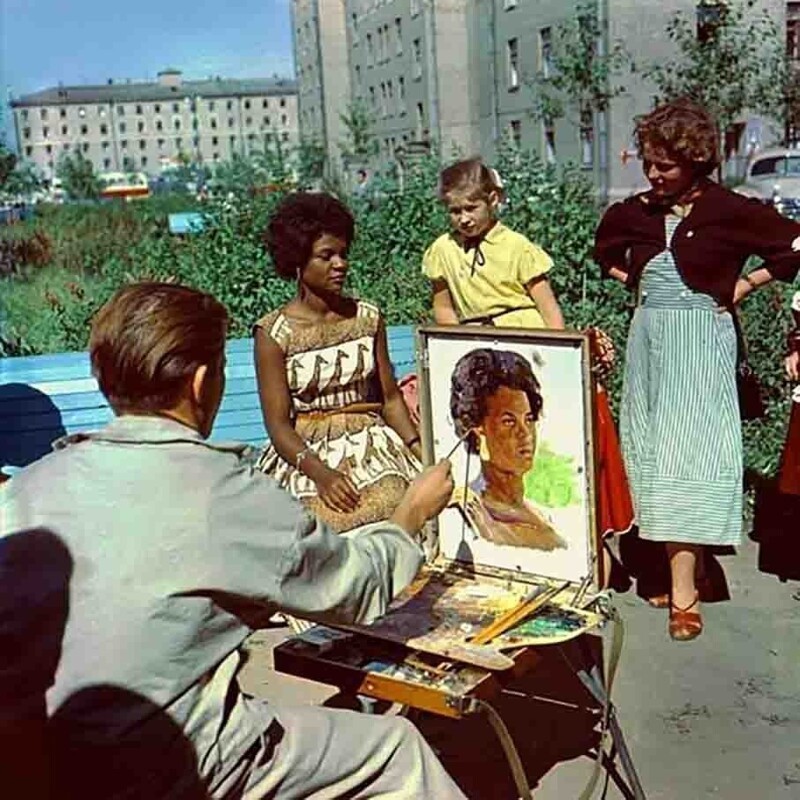 На улицах Москвы в дни Фестиваля молодёжи и студентов, 1957 год, Фото: Александр Станов