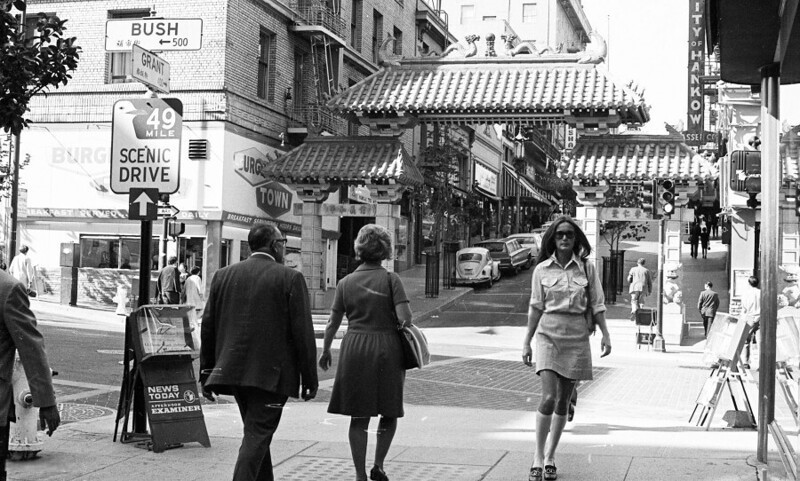 5 февраля 1972 года. Сан-Франциско. Закончено строительство арки на Грант-стрит. Она получит имя «Врата Дракона» и станет символическим входом в Китайский квартал.