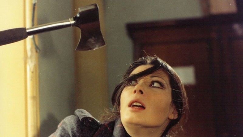  28 февраля 1972 года - премьера итальянского фильма ужасов «Все оттенки тьмы» (Tutti i colori del buio)