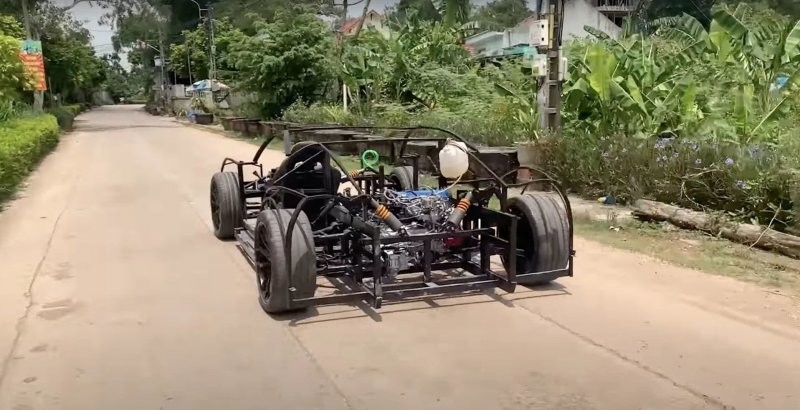 Сделано во Вьетнаме: автостроители-самоучки всего за 1 год построили реплику гиперкара Bugatti Chiron