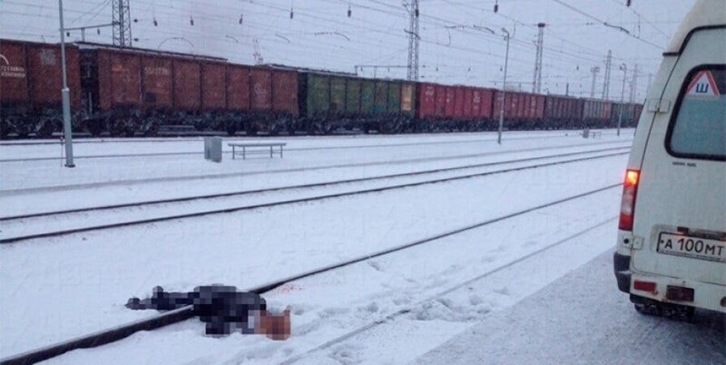 23-летняя проводница погибла, выпав из поезда в Свердловской области