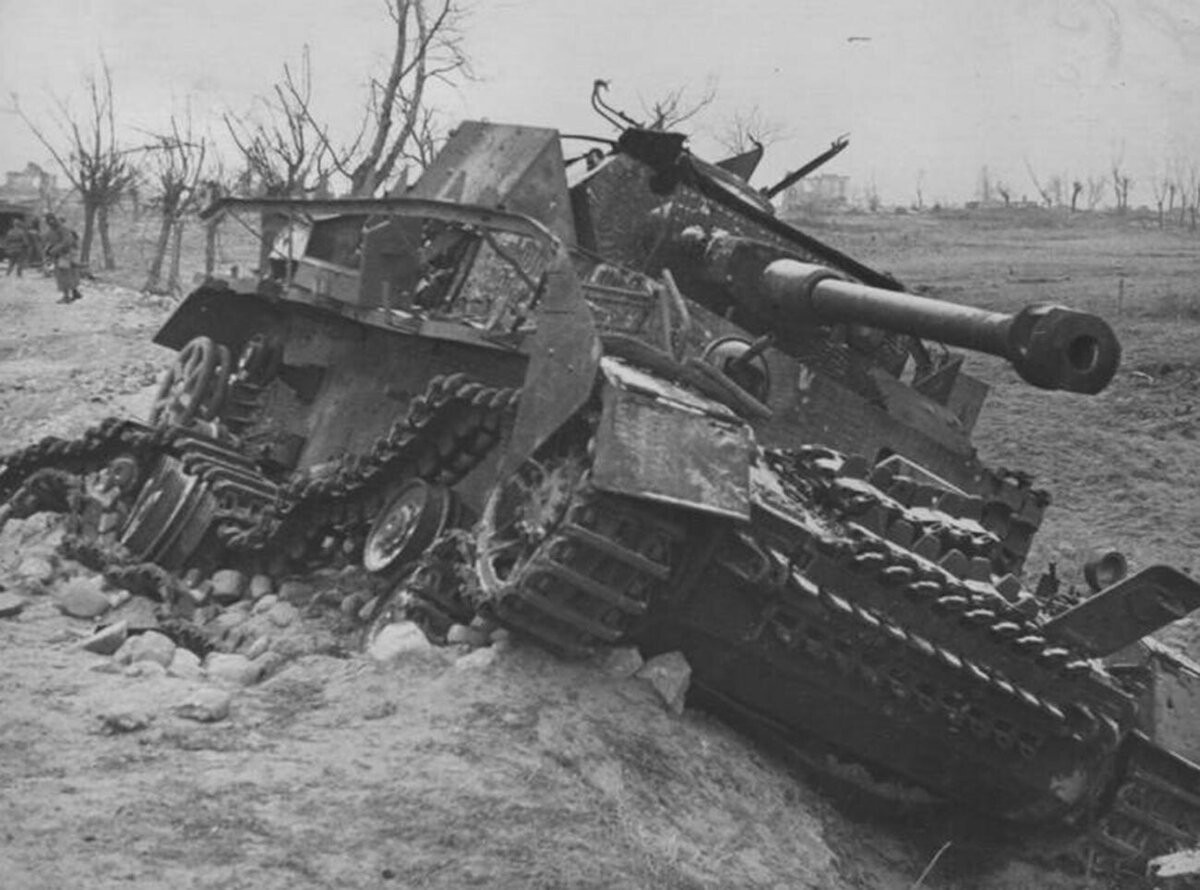 Подбитые немецкие танки 1941