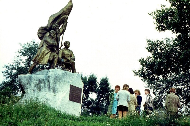 Памятник борцам революции, Иркутск.