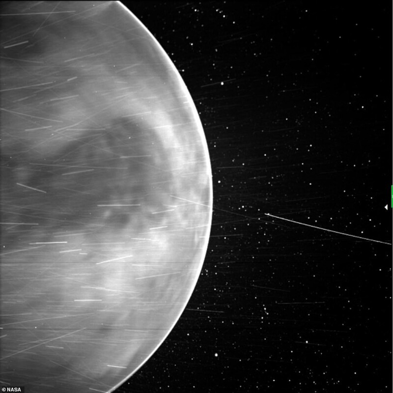 Зонд NASA впервые снял теневую сторону Венеры в видимом свете
