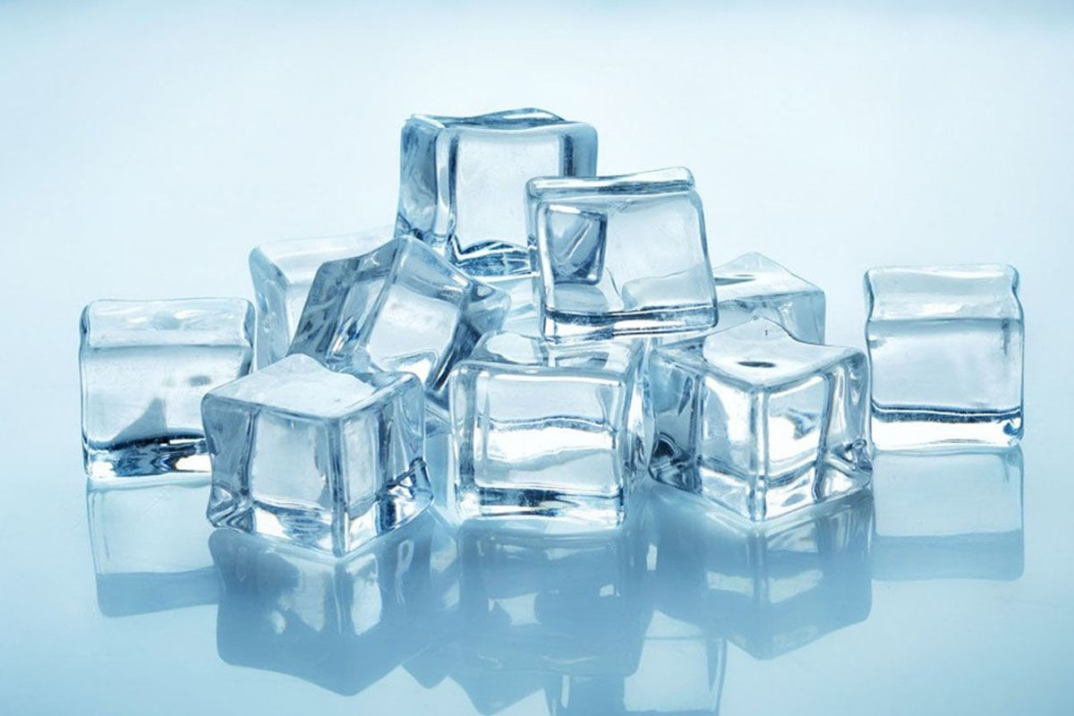 Сколько кубиков льда. Кубики льда. Кусочки льда. Ледяной кубик. Кубиковый лед.