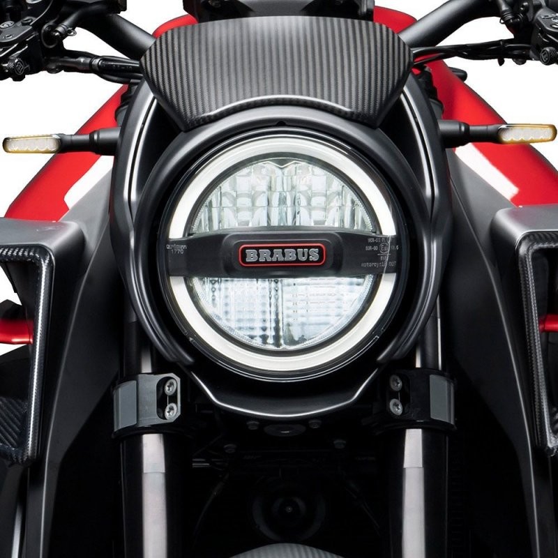 Компания Brabus представила свой первый лимитированный мотоцикл: всю партию раскупили за две минуты