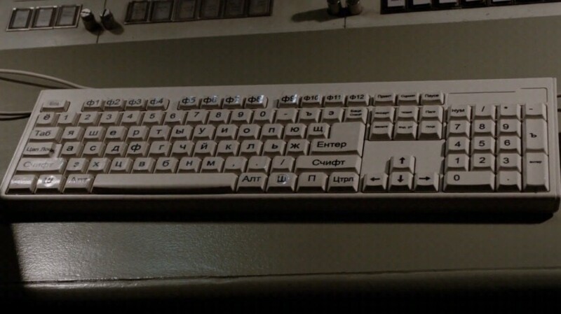 Сериал "Агенты "Щ.И.Т." удивил россиян крутой клавиатурой, созданной по программе импортозамещения