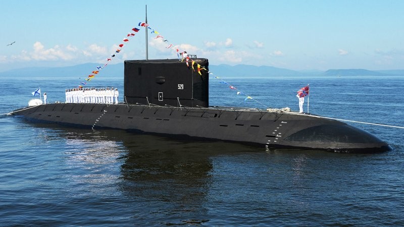 Подводные лодки Варшавянка против Вирджинии. Россия vs США