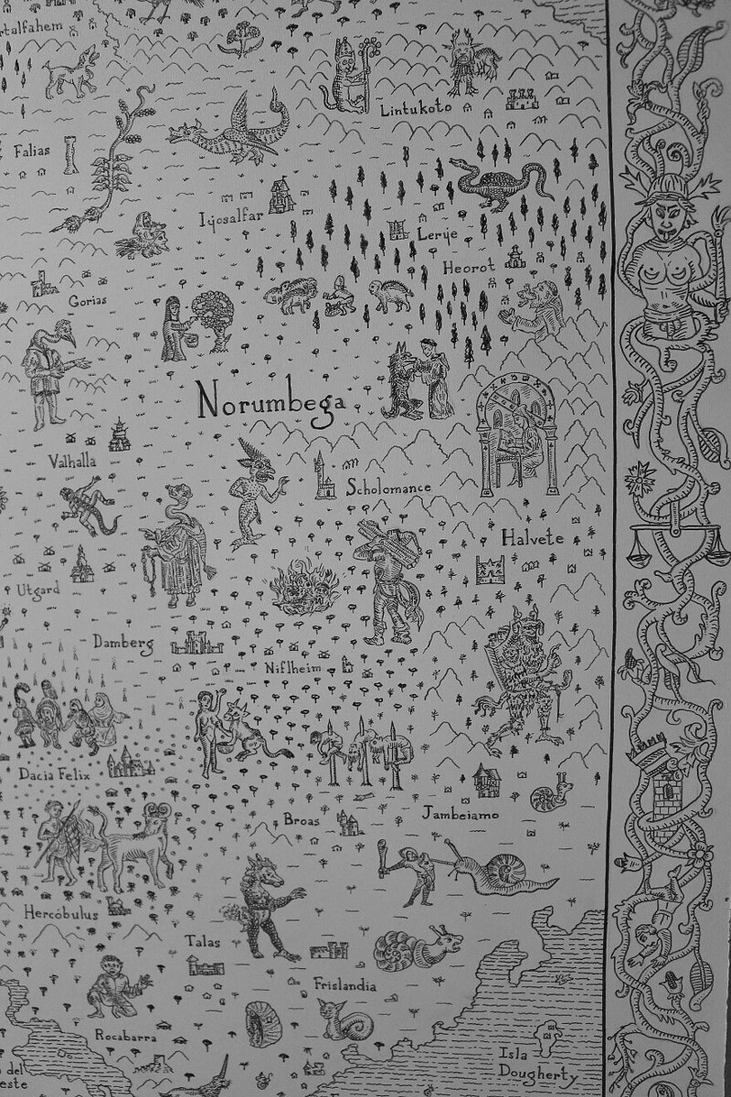 Средневековая карта мира на двери