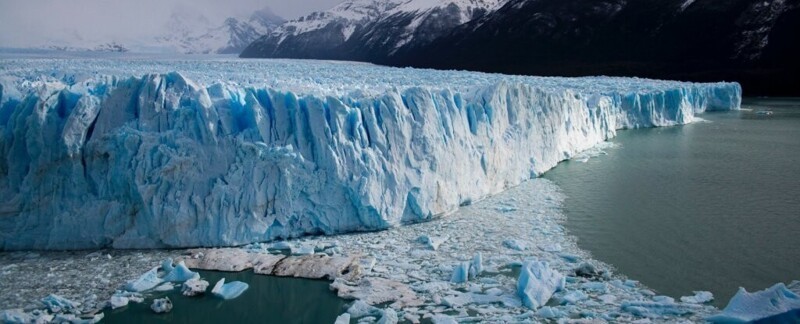 Тающий ледник поднимает Патагонию