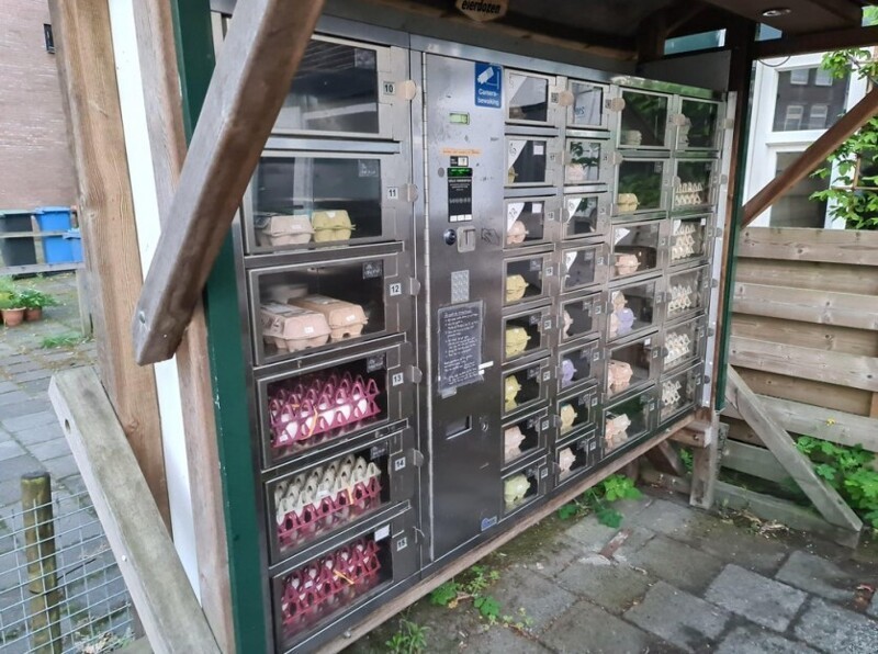 Торговые автоматы с яйцами в Нидерландах