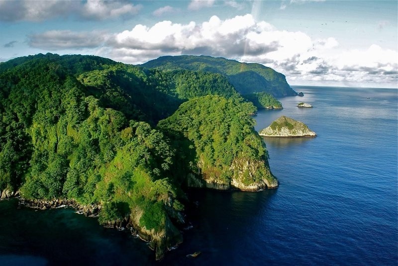 Небольшой остров притягивает авантюристов со всего мира! Чем он так знаменит?