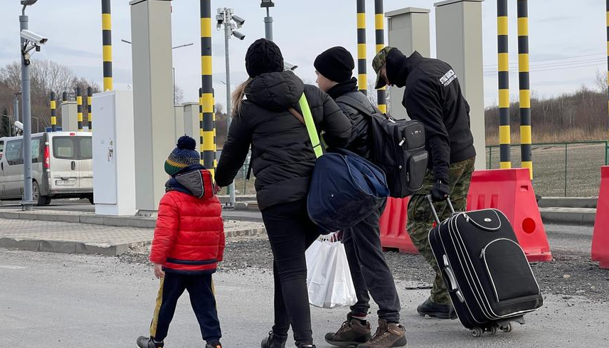 В европе принимают. Беженцы с Украины. Украинские мигранты в Европе. Беженцы на границе Украины и Польши. Беженцы с Украины в Германии.