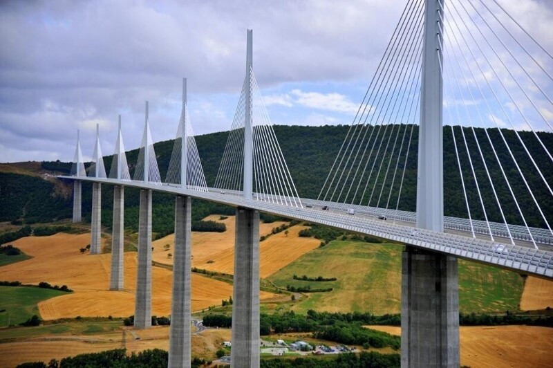 Мост Мийо, Франция