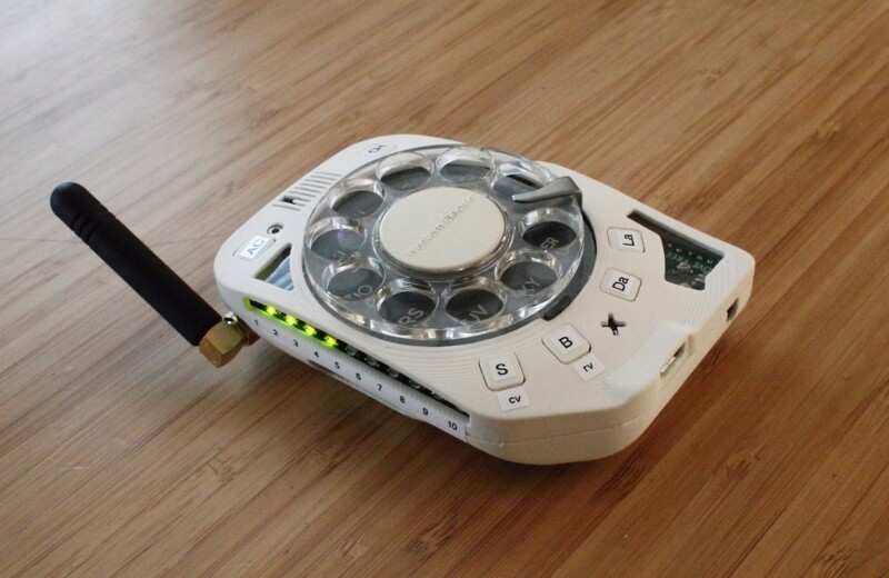 Сотовый телефон с диском