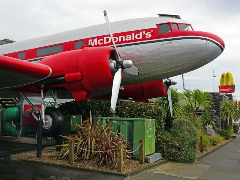 Макдональдс в самолёте, Новая Зеландия