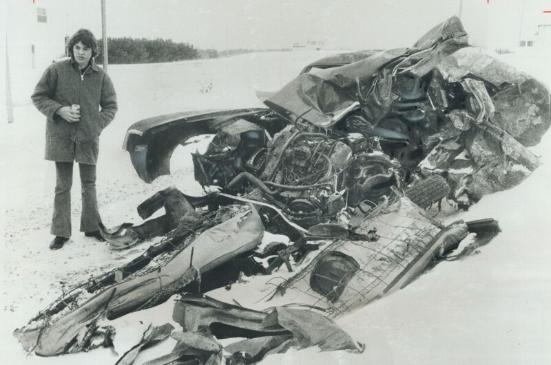 7 марта 1972 года. Канада. Уходя от полиции, угонщик гнал эту машину со скоростью 100 миль в час. Его вынесло на встречку и он врезался в другой автомобиль, в котором было 6 человек. Погибли все.
