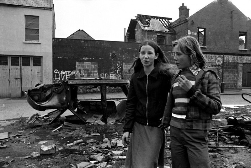 21 марта 1972 года. Белфаст. Шанкилл-роуд в протестантском районе. Фото Alex Bowie.