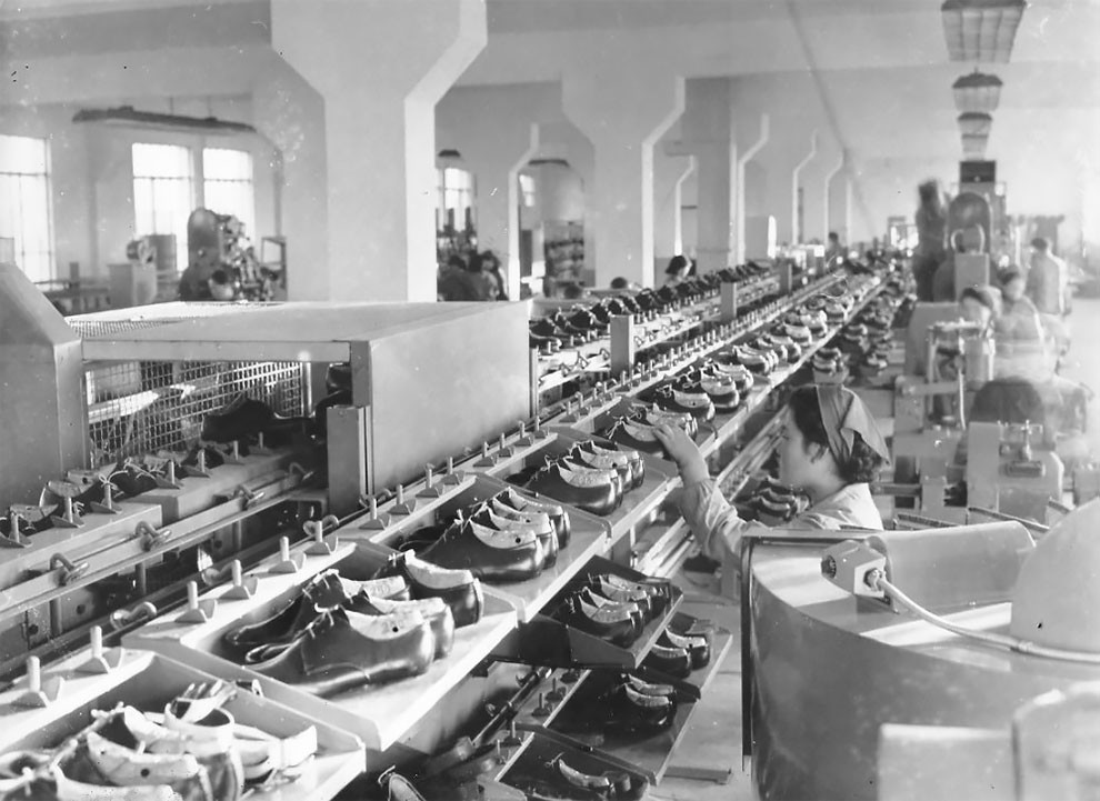 Автоматизированная обувная фабрика. Июнь 1972 года, Пхеньян, Северная Корея
