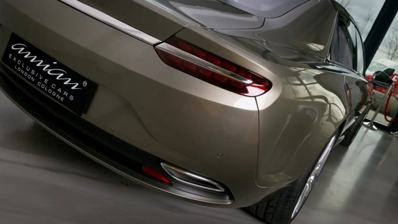 Седан Aston Martin Taraf с небольшим пробегом, который стоит больше миллиона долларов