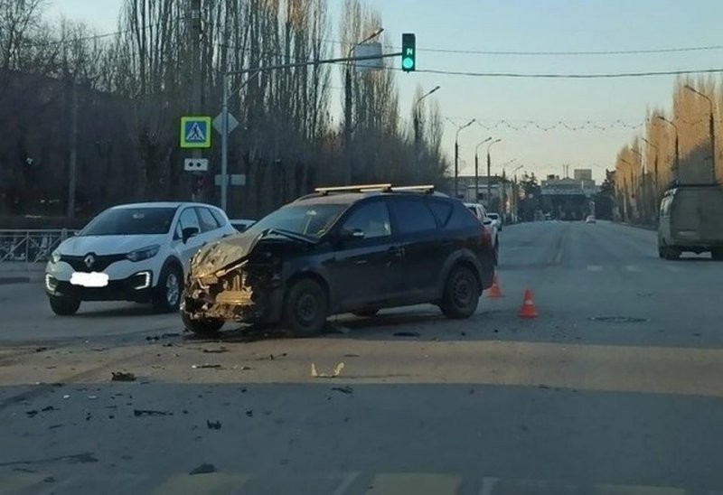 Авария дня. ДТП с участием «скорой» в Волгоградской области