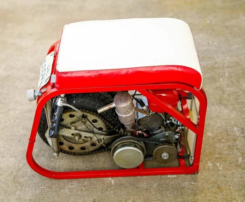 Табуретка с моторчиком, которая помещается в сумку: каким был идеальный скутер для рыбалки