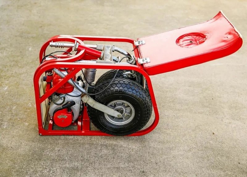 Табуретка с моторчиком, которая помещается в сумку: каким был идеальный скутер для рыбалки