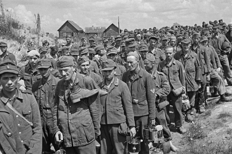Что красноармейцам запрещалось забирать из вещей у немецких военнопленных