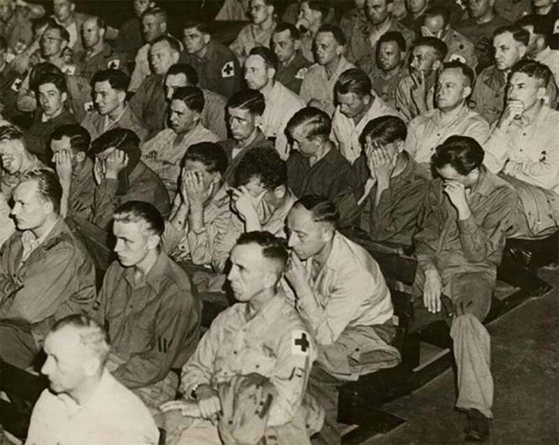 Реакция немецких солдат на кадры из концлагерей, 1945 год