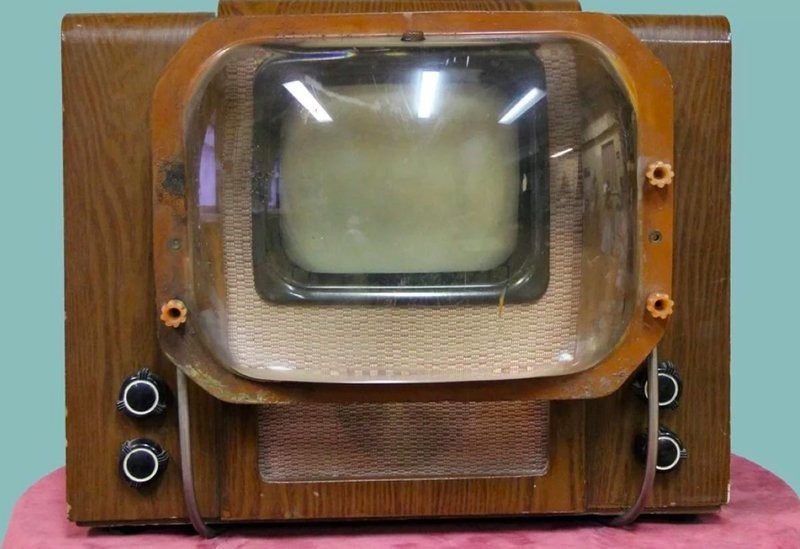 Что представляло из себя первое российское телевидение
