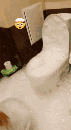 Унитаз мыльных пузырей