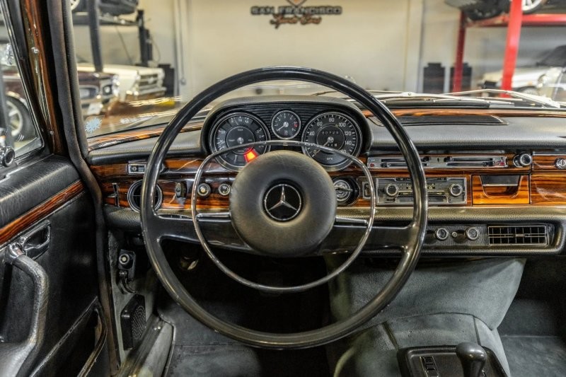 Mercedes-Benz 300 SEL 6.3 Стива МакКуина 1972 года выставлен на продажу