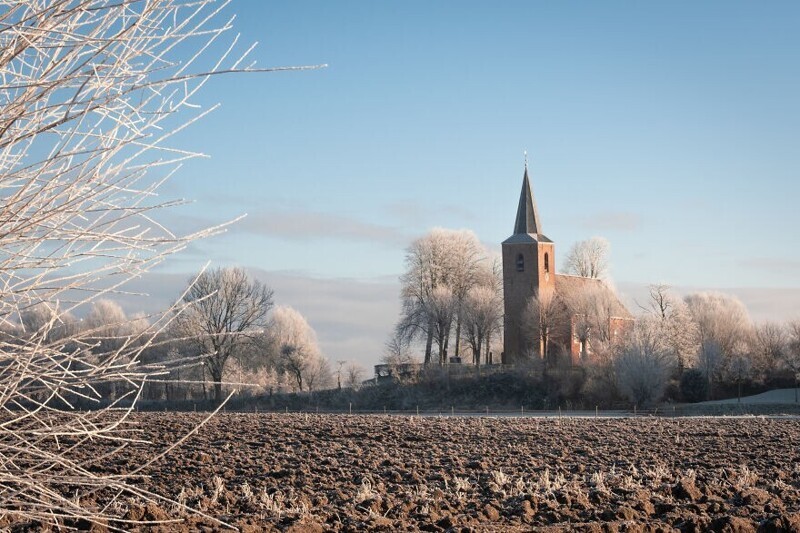 Церковь на севере Нидерландов